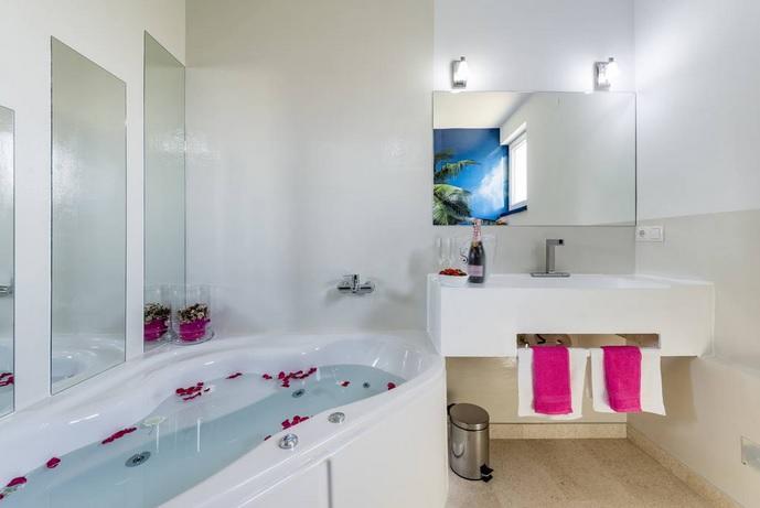 Luxury Apartment With Private Heated Pool Šibenik Eksteriør billede