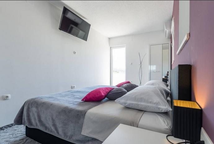Luxury Apartment With Private Heated Pool Šibenik Eksteriør billede