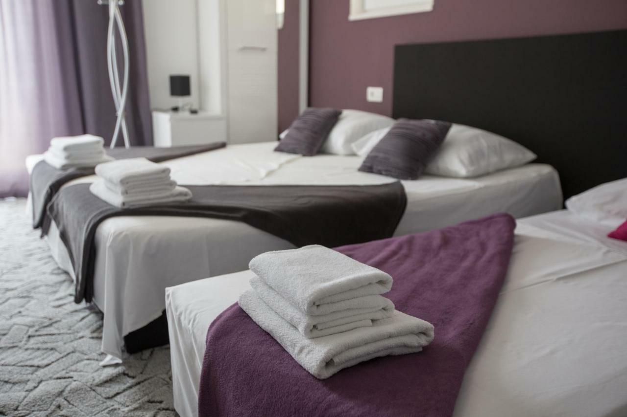 Luxury Apartment With Private Heated Pool Šibenik Eksteriør billede